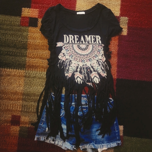 Dreamer Boho Fringe Tshirt and Bubblegum Denim Shorts - Picture 2 of 3